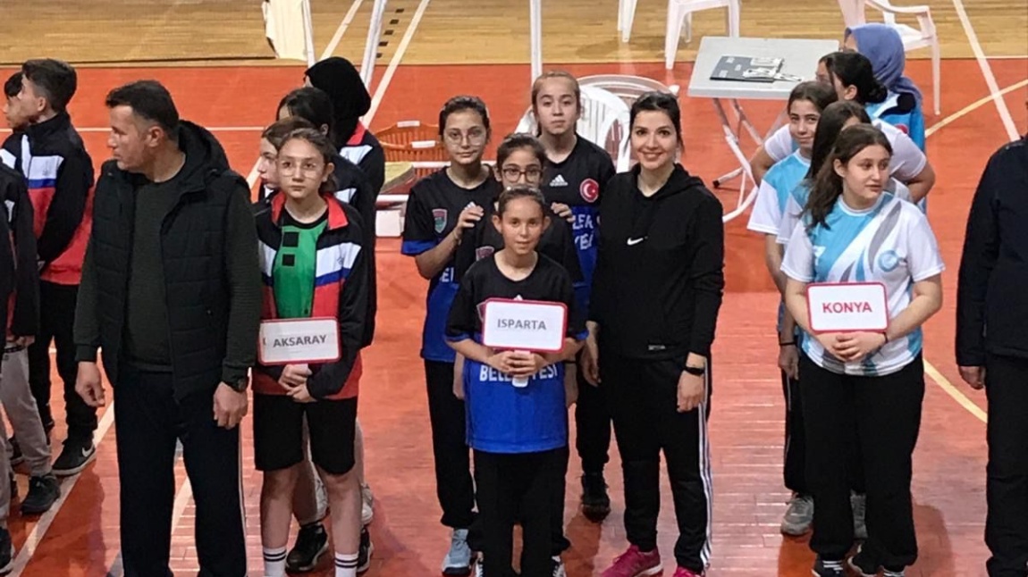 Isparta'da Yapılan Badminton Grup Müsabakalarında 3.'lük